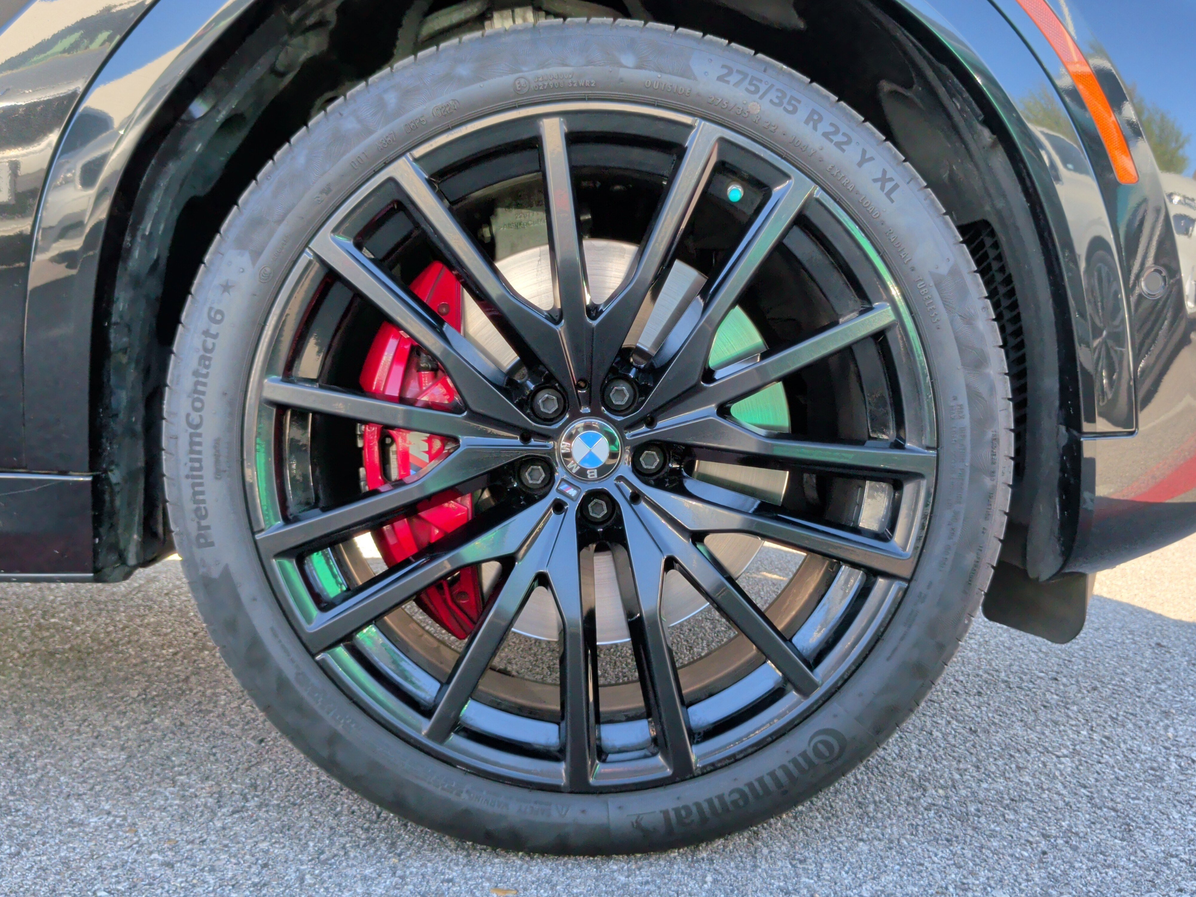 Certified 2023 BMW X6 M50i w/ Executive Package image 14