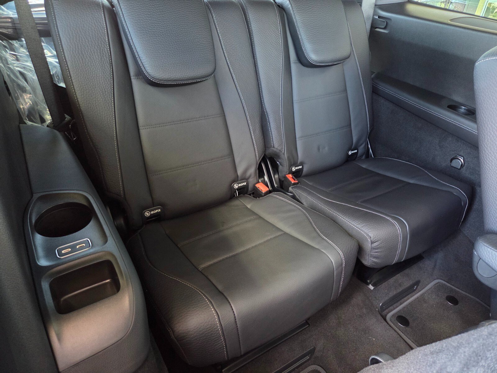 New 2026 Mercedes-Benz GLS 580 4MATIC image 17