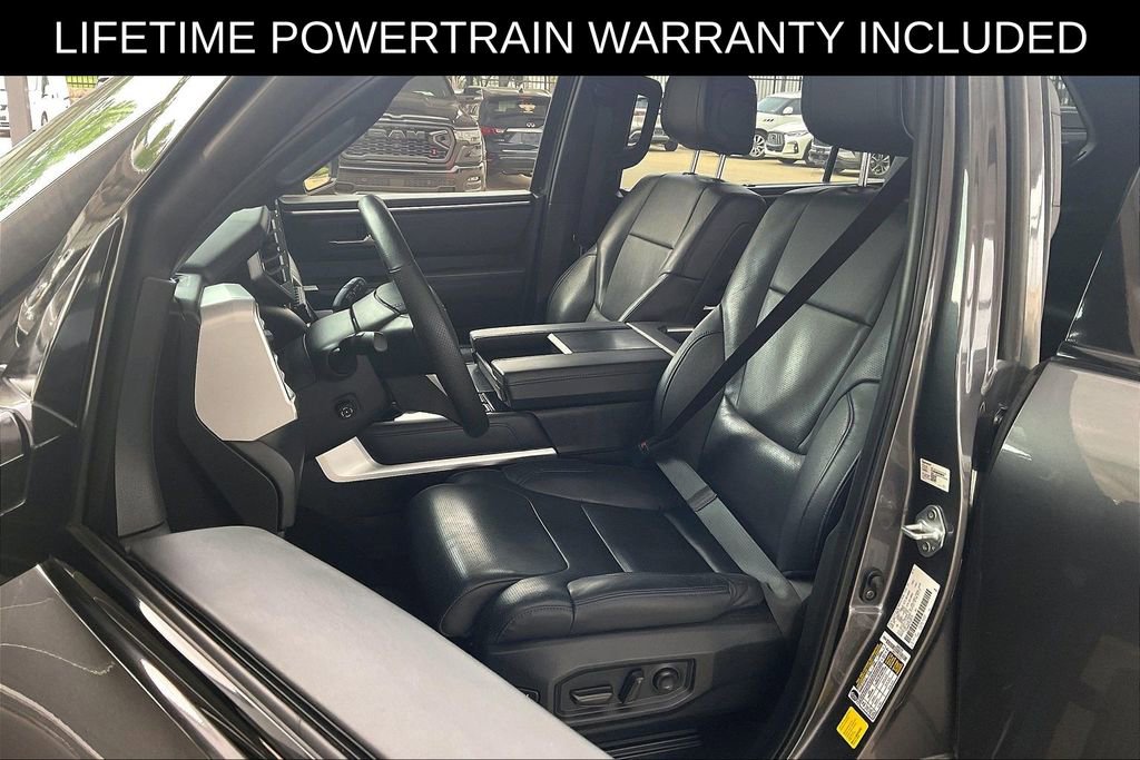 Used 2023 Toyota Sequoia Platinum AWD/4WD image 22