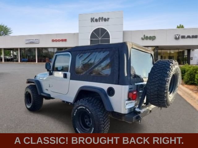 Used 2004 Jeep Wrangler 4WD image 3