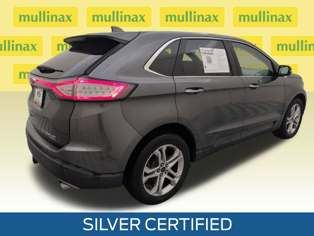 Used 2018 Ford Edge Titanium w/ Equipment Group 301A AWD/4WD image 3