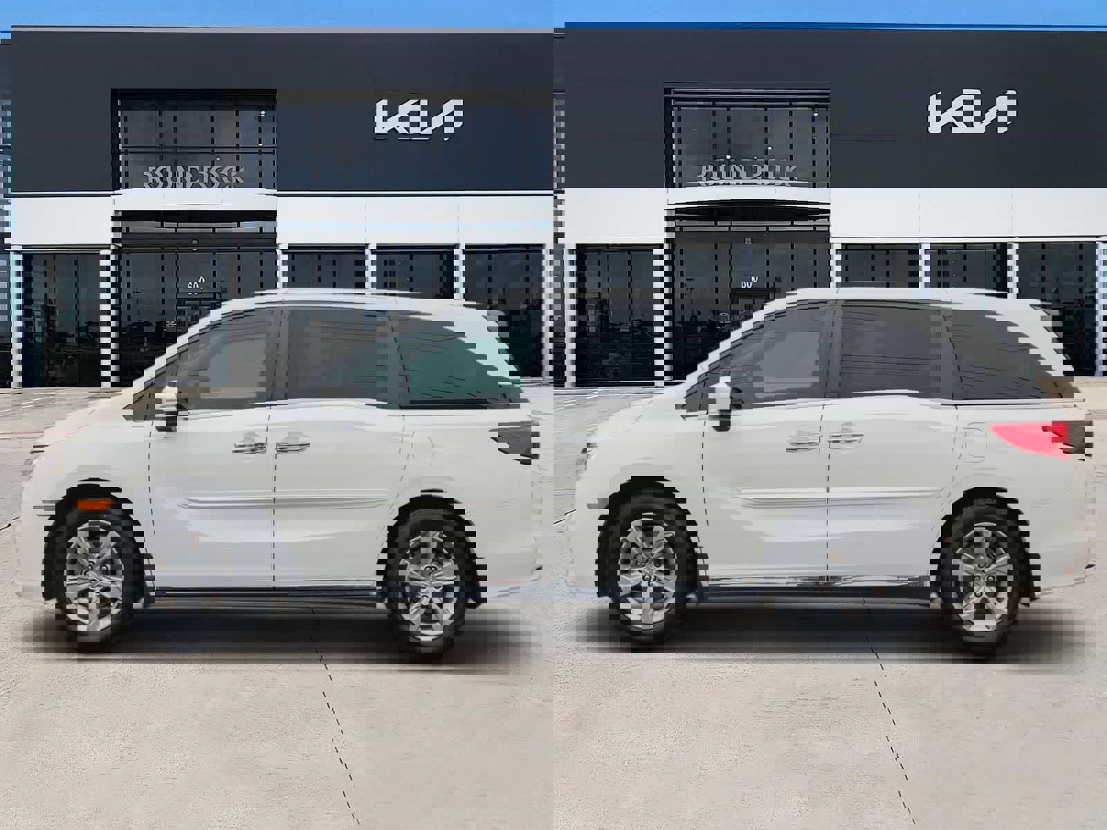 Used 2018 Honda Odyssey EX-L image 4