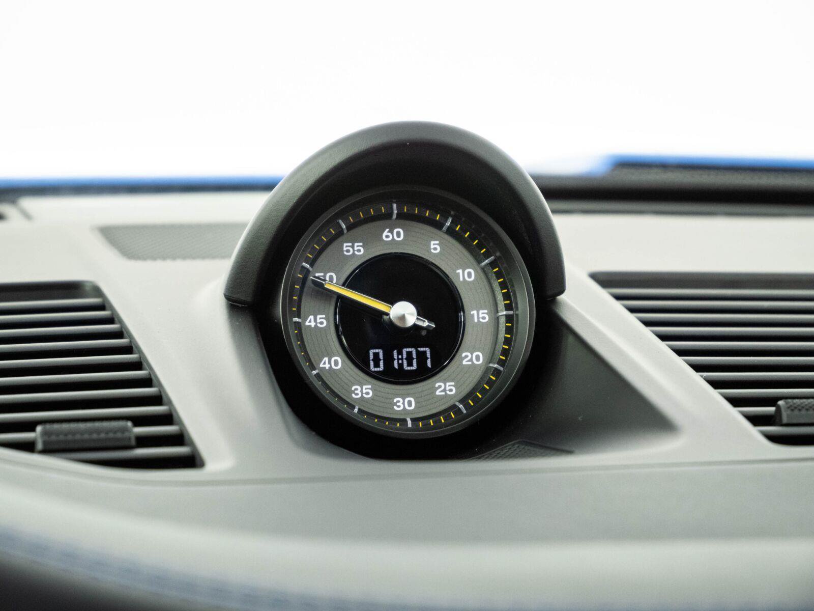 Used 2024 Porsche 911 GT3 RWD image 17