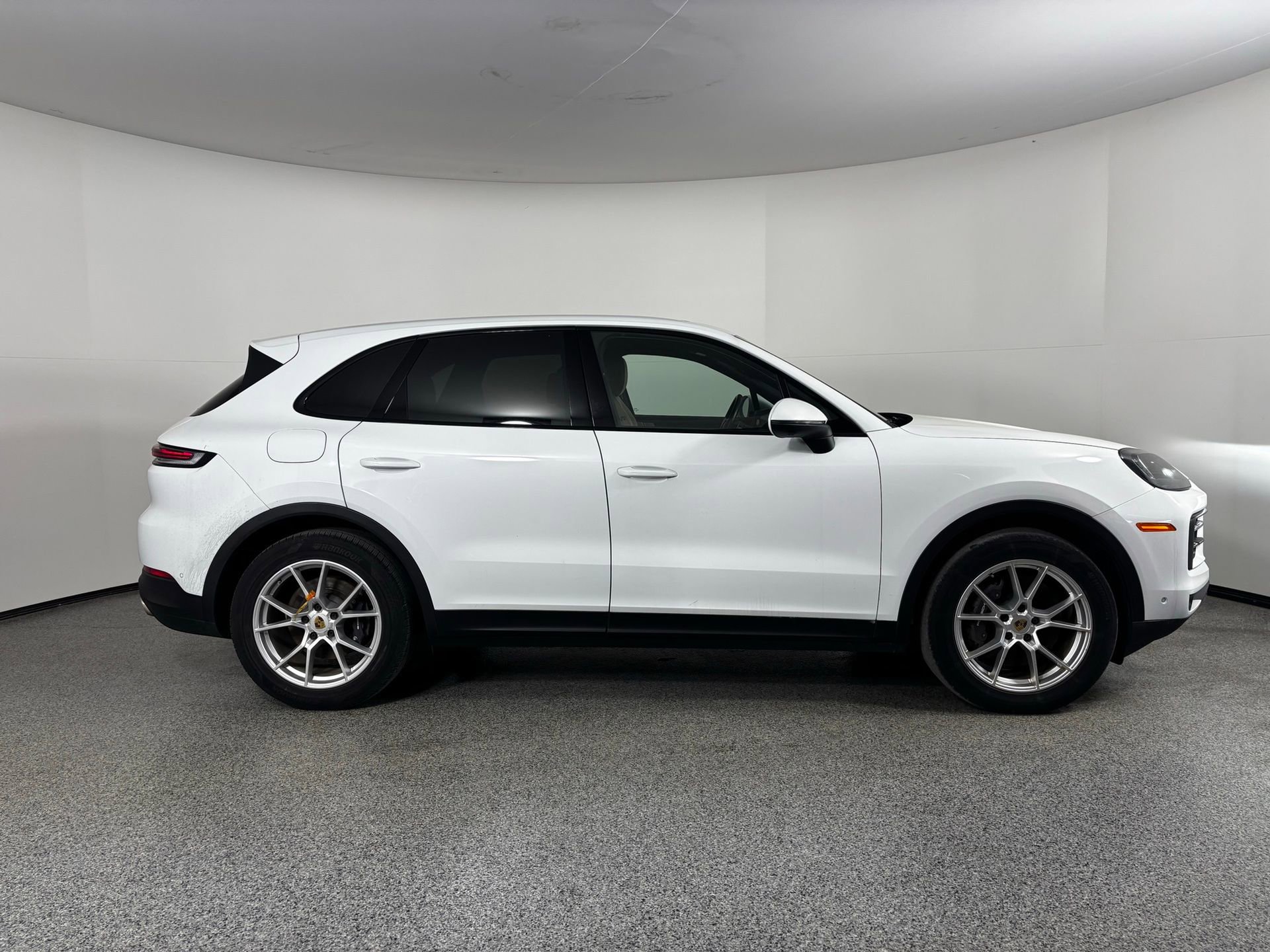 Certified 2024 Porsche Cayenne w/ Premium Package Plus (PFM) image 6