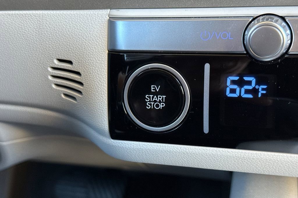 Used 2023 Hyundai Ioniq 6 Limited RWD image 20