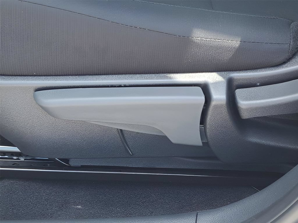 Certified 2025 Nissan Sentra S FWD image 32