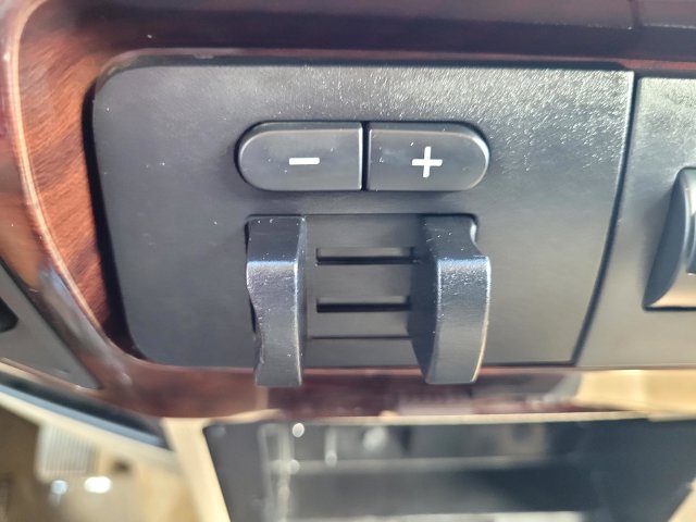 Used 2010 Ford F250 4x4 Crew Cab Super Duty image 20