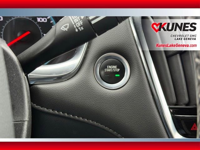 Used 2023 Chevrolet Traverse LT image 40