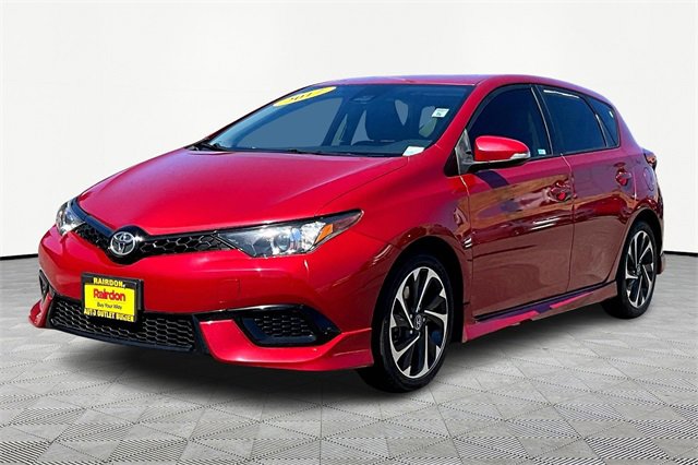 Used 2017 Toyota Corolla iM image 2