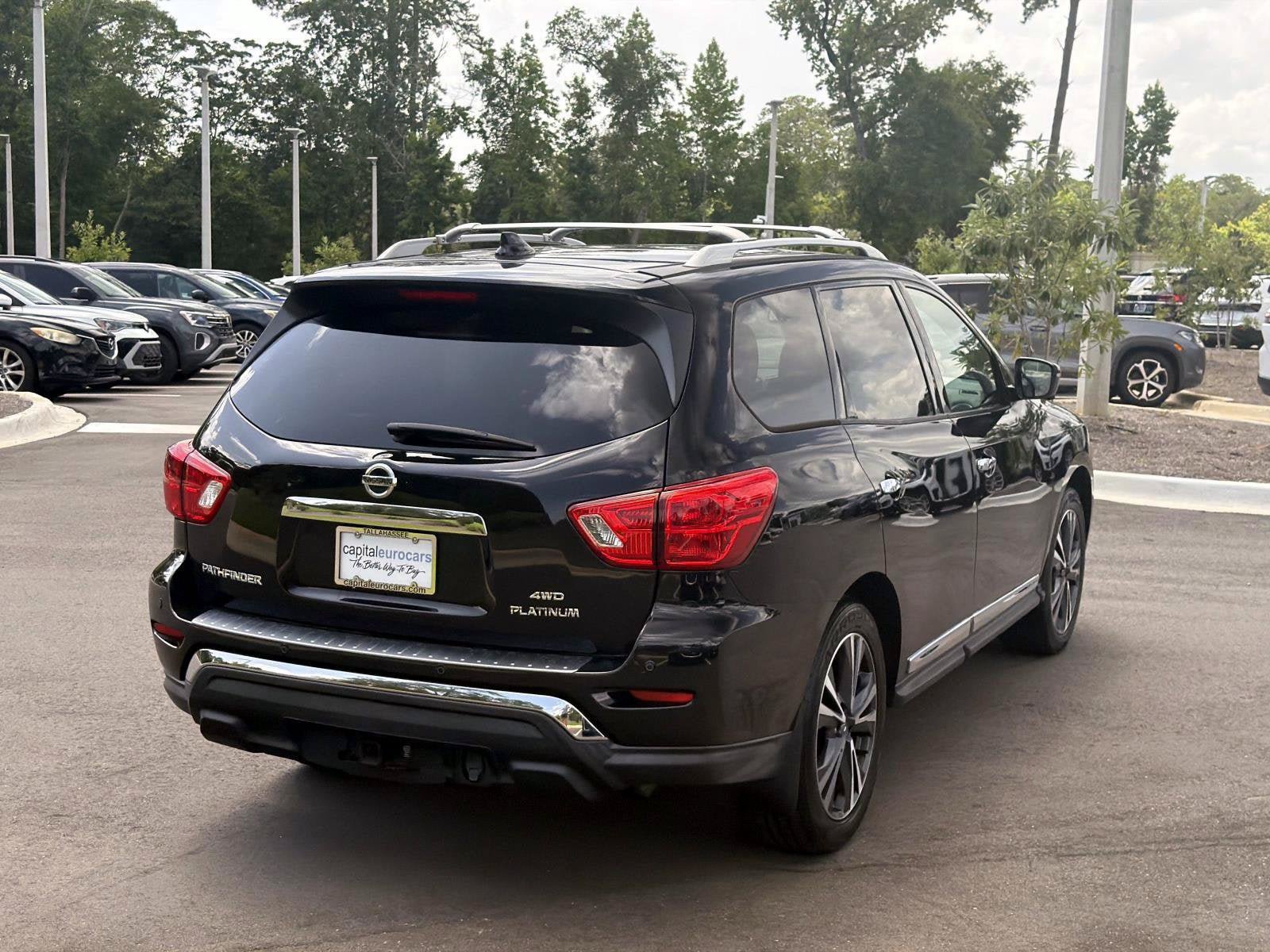 Used 2020 Nissan Pathfinder Platinum AWD/4WD image 6