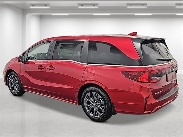 New 2026 Honda Odyssey Touring image 4