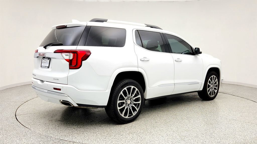 Used 2023 GMC Acadia Denali AWD/4WD image 5