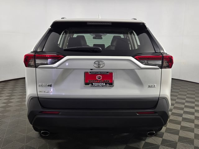 Used 2023 Toyota RAV4 XLE Premium FWD image 11