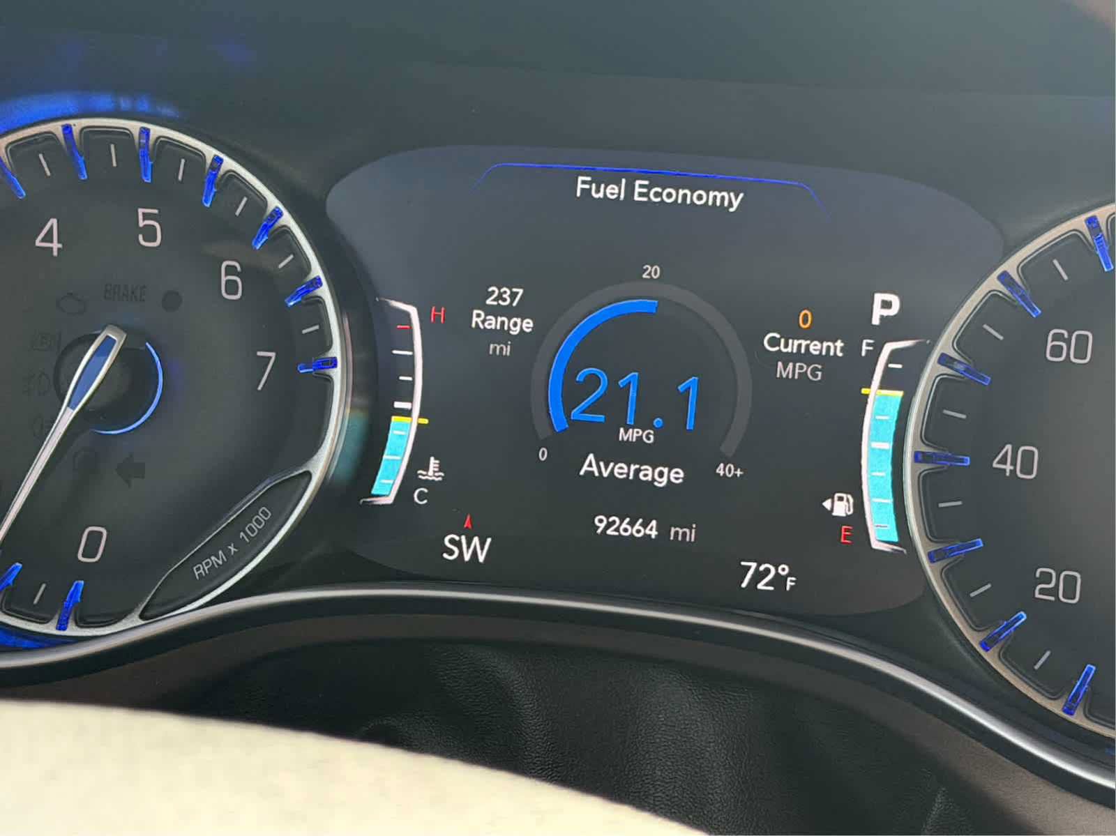 Used 2017 Chrysler Pacifica Touring-L Plus w/ Tire & Wheel Group FWD image 13