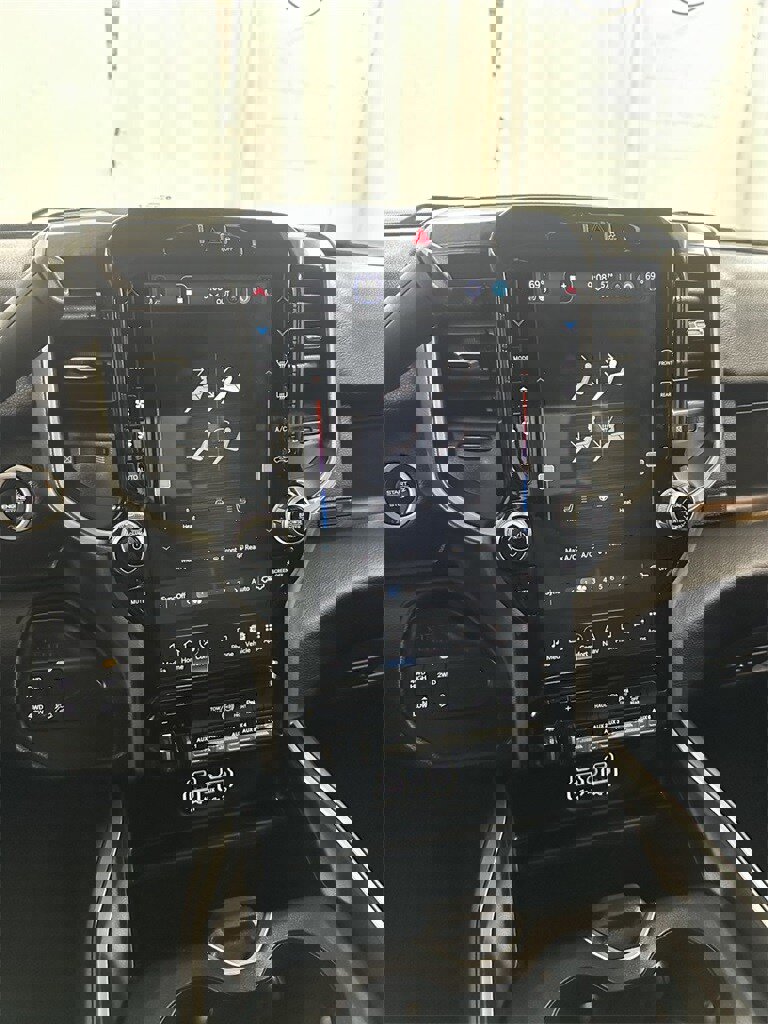 Used 2023 RAM 2500 Big Horn w/ Level 2 Equipment Group image 28