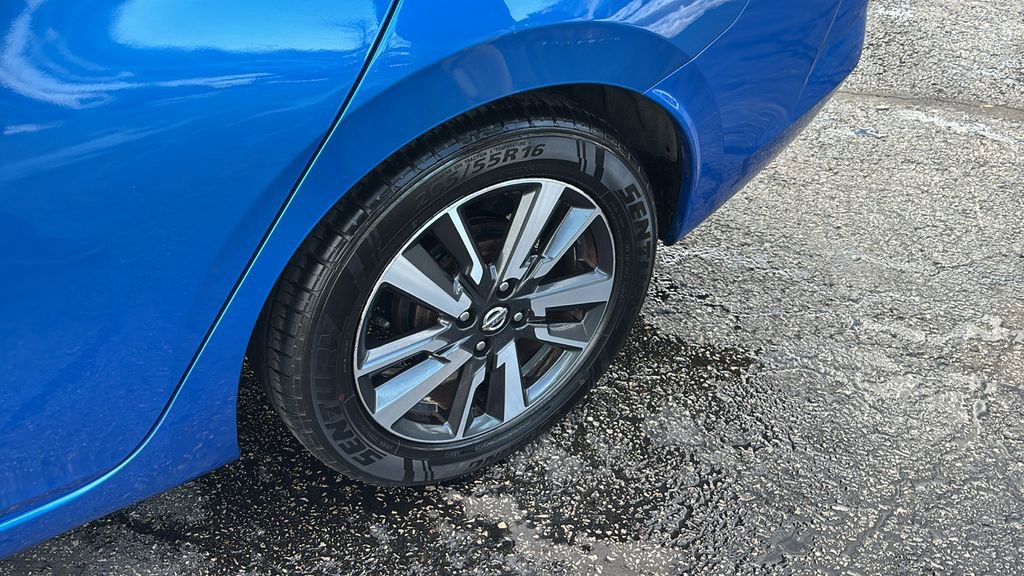 Used 2021 Nissan Versa SV image 9