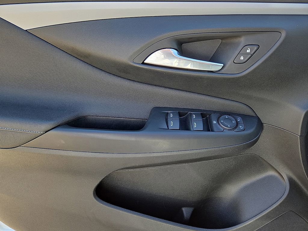 Used 2025 Buick Envista Preferred image 20