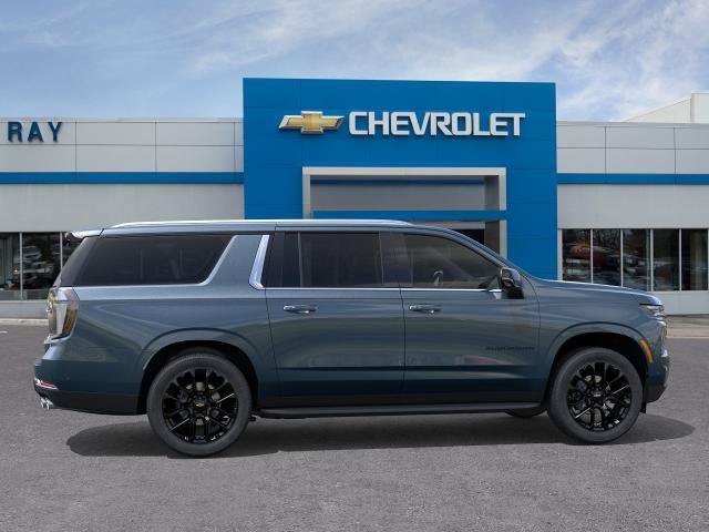 New 2027 Chevrolet Suburban Premier w/ Sun And Tow Package AWD/4WD image 5