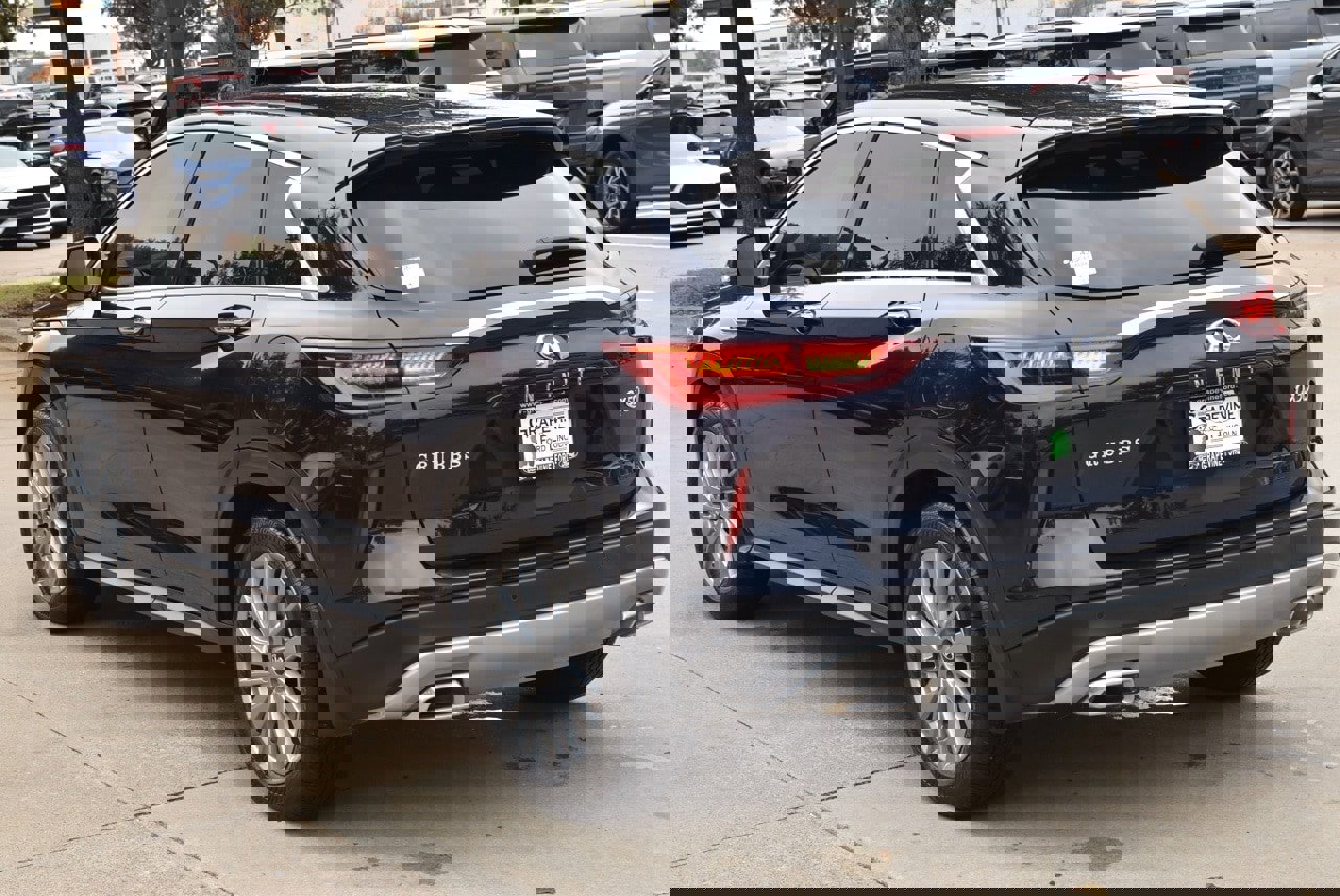 Used 2024 INFINITI QX50 Pure image 10