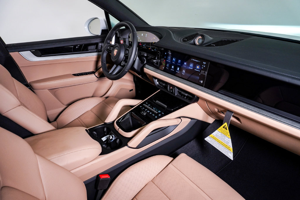 New 2026 Porsche Cayenne S AWD/4WD image 14