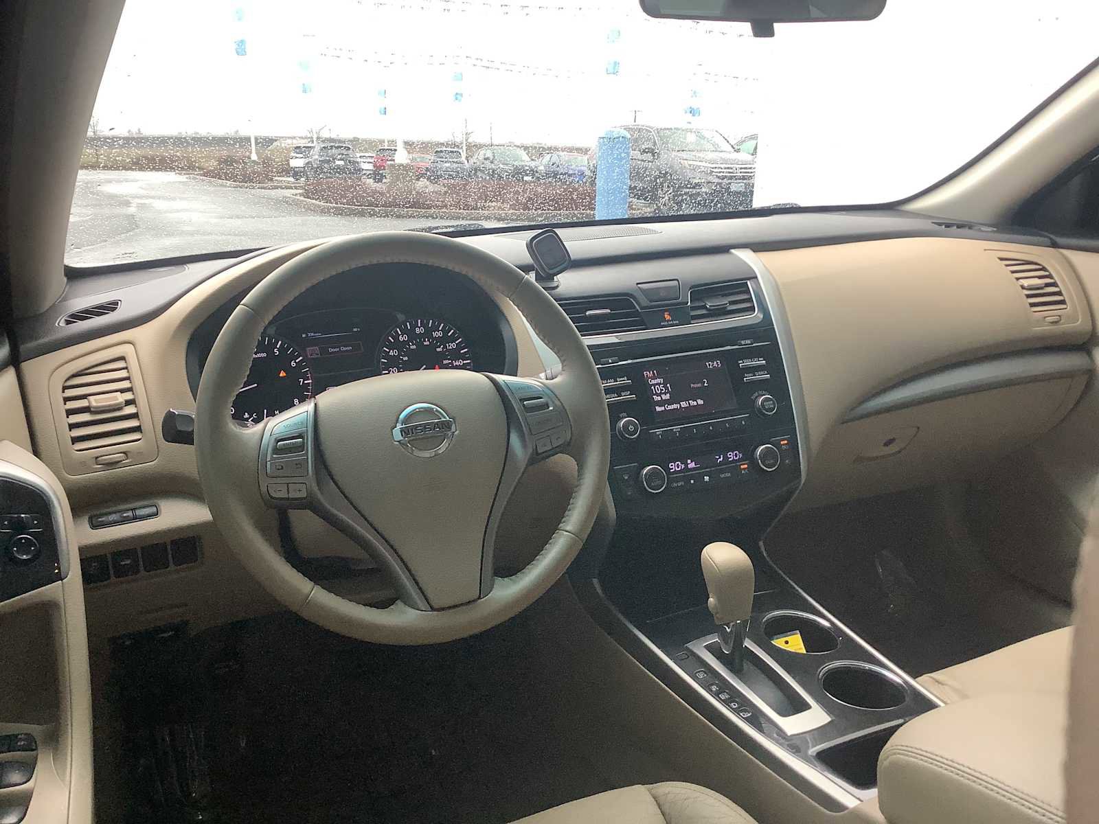 Used 2014 Nissan Altima 2.5 SV image 10