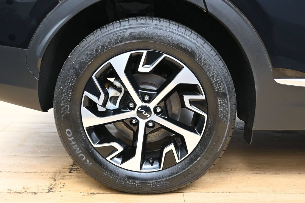 Used 2023 Kia Sportage EX AWD/4WD image 11