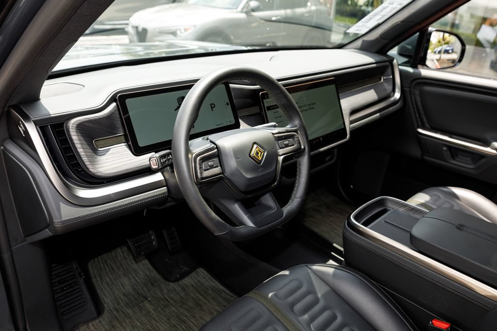 Used 2025 Rivian R1T Adventure AWD/4WD image 30