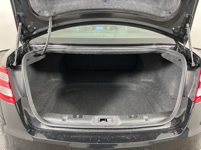 Used 2013 Ford Taurus SEL FWD image 29