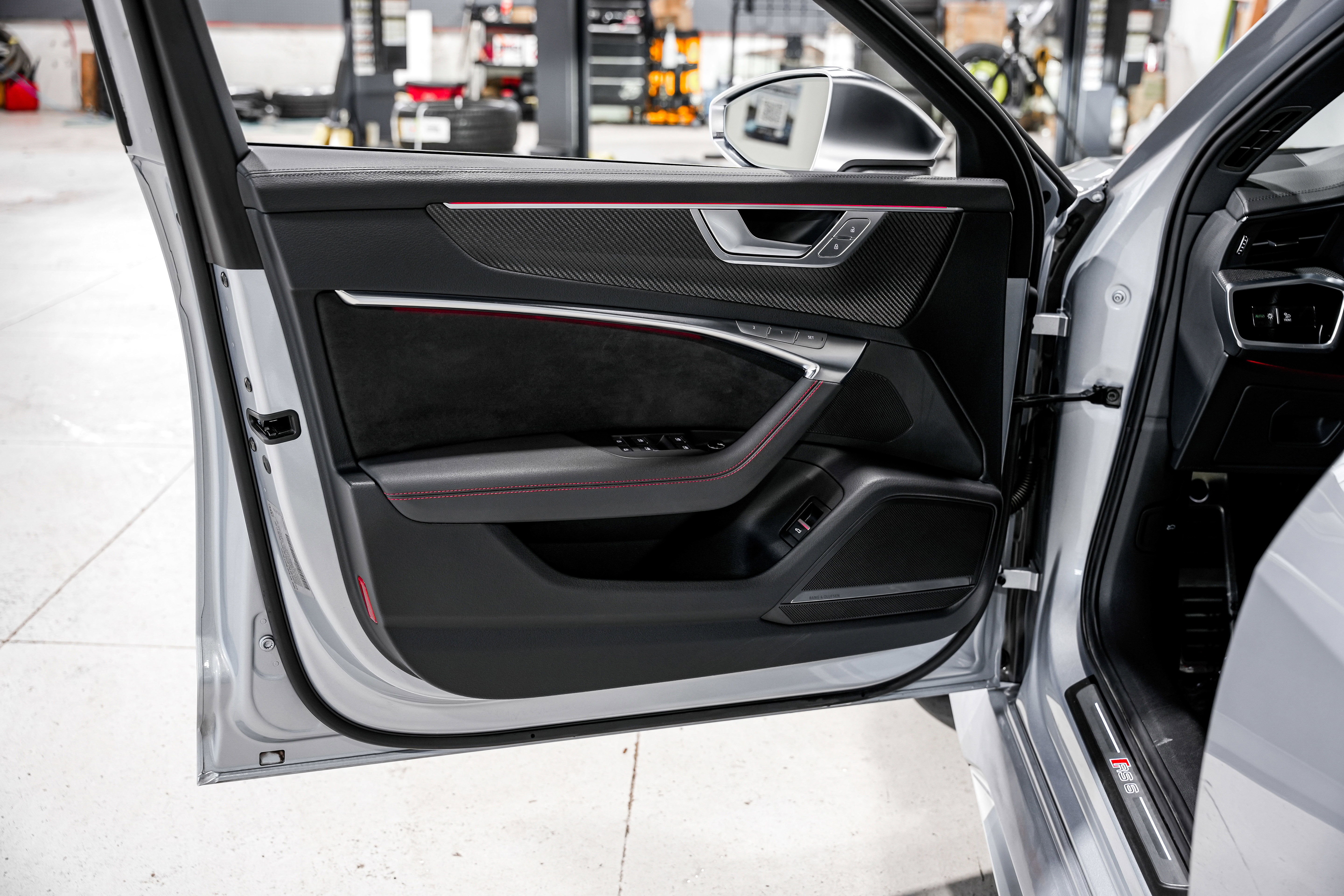 Used 2022 Audi RS 6 AWD/4WD image 22