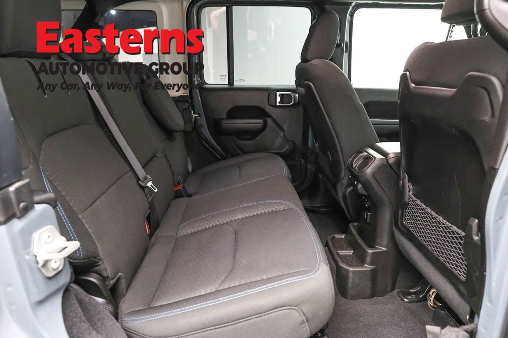 Used 2024 Jeep Wrangler Unlimited Rubicon 4xe image 24