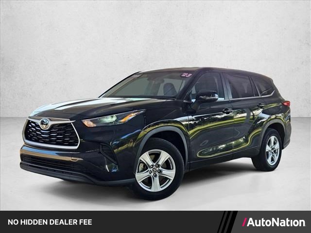 Used 2023 Toyota Highlander L FWD image 1