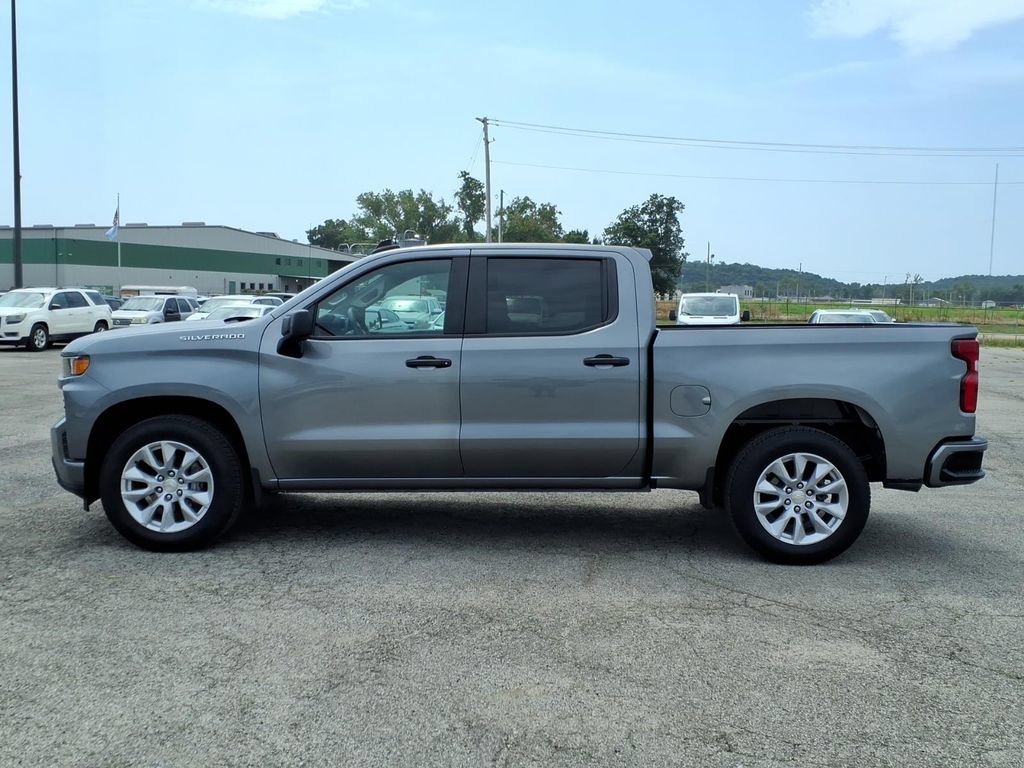 Used 2022 Chevrolet Silverado 1500 Custom RWD image 4