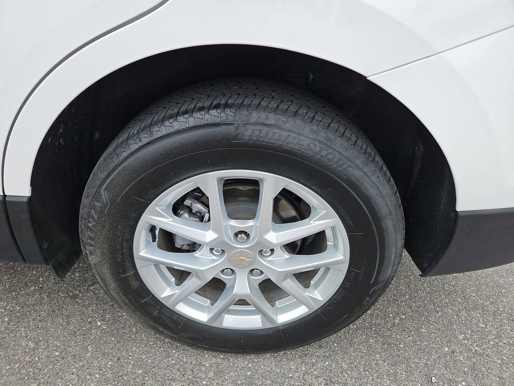 Used 2024 Chevrolet Equinox LT image 32