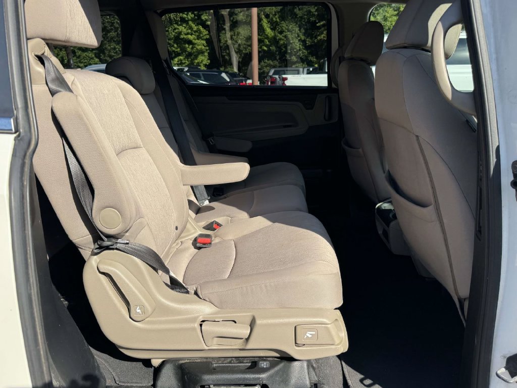 Used 2018 Honda Odyssey EX image 15