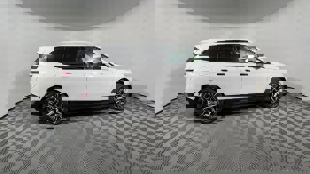 New 2022 BMW iX xDrive50 w/ Convenience Package image 14