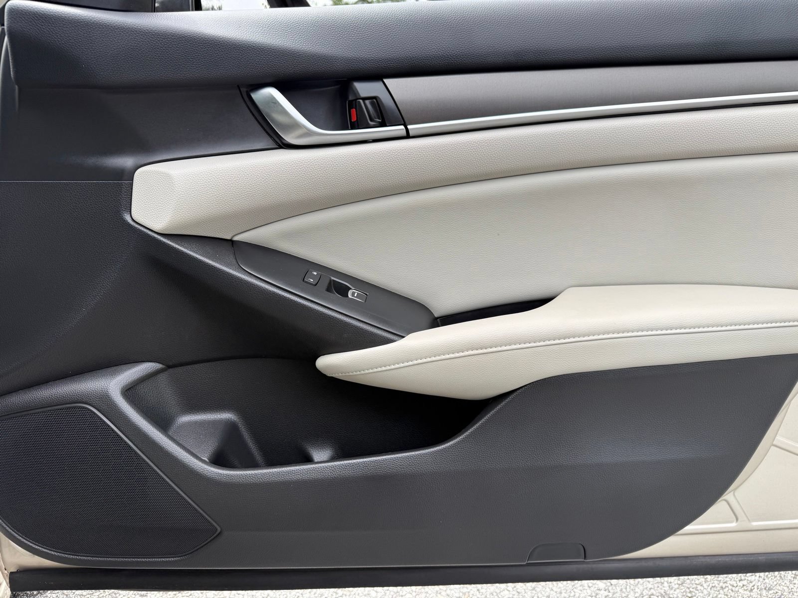 Used 2018 Honda Accord LX image 44