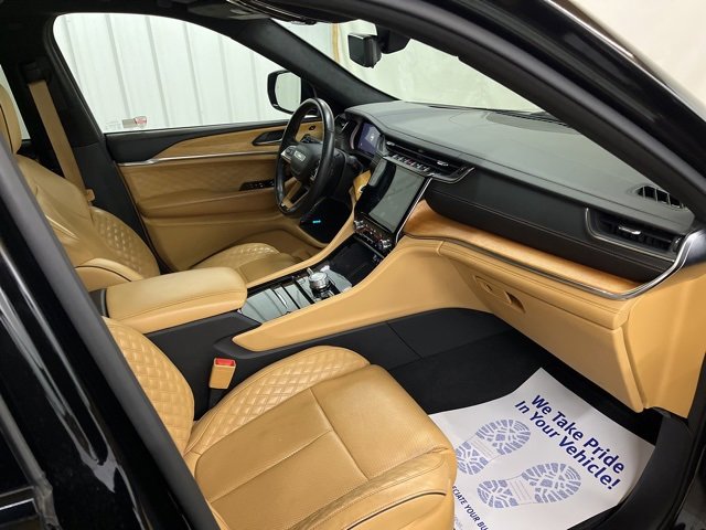 Used 2021 Jeep Grand Cherokee L Summit image 36