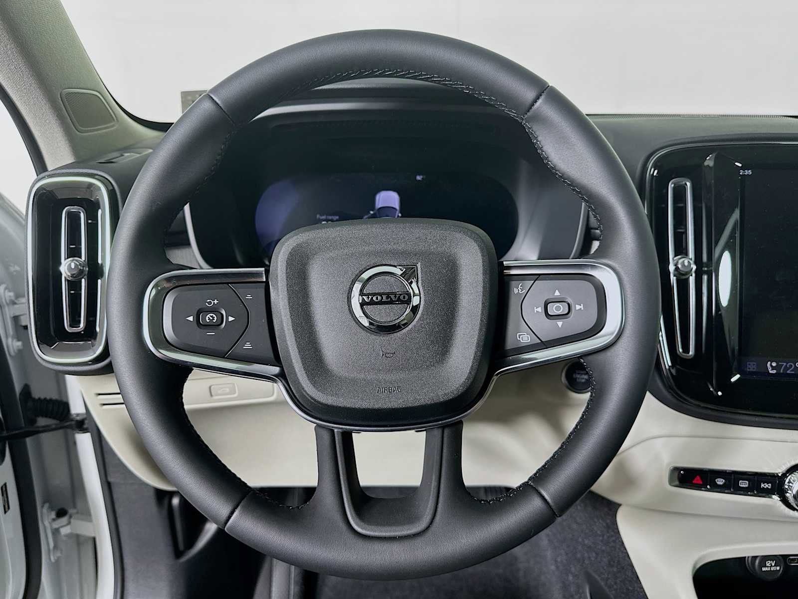 New 2026 Volvo XC40 B5 Plus w/ Protection Package Premier image 11