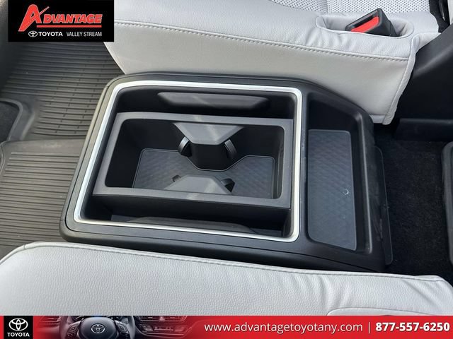 Certified 2026 Toyota Grand Highlander AWD image 16