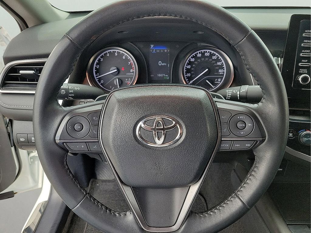Used 2024 Toyota Camry SE w/ Convenience Package FWD image 16