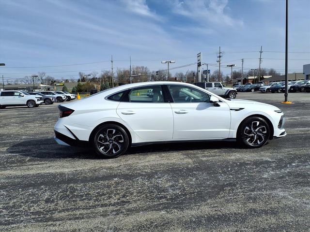 Used 2025 Hyundai Sonata SEL image 14
