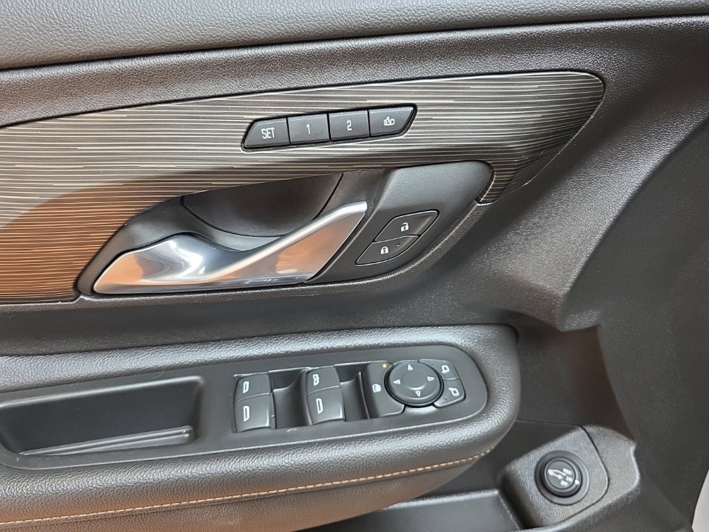 Used 2018 GMC Terrain SLT w/ Preferred Package image 26