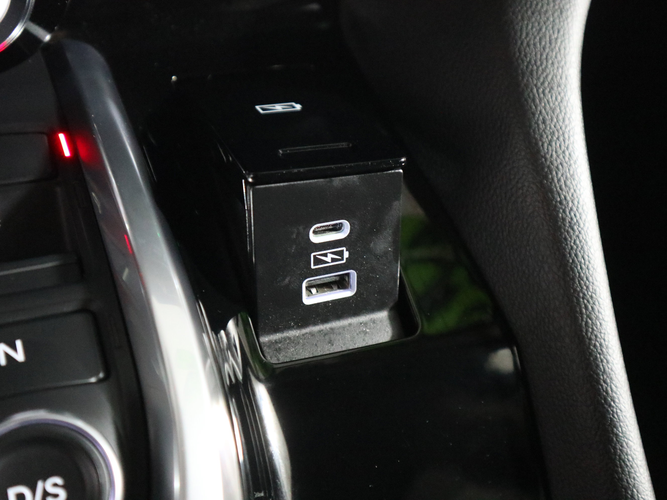 Used 2022 Acura MDX SH-AWD image 34