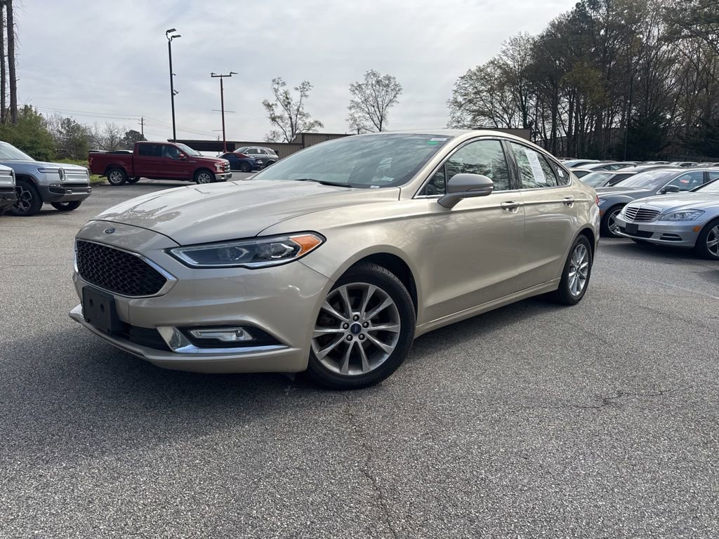 Used 2017 Ford Fusion SE w/ Fusion SE Technology Package FWD image 1