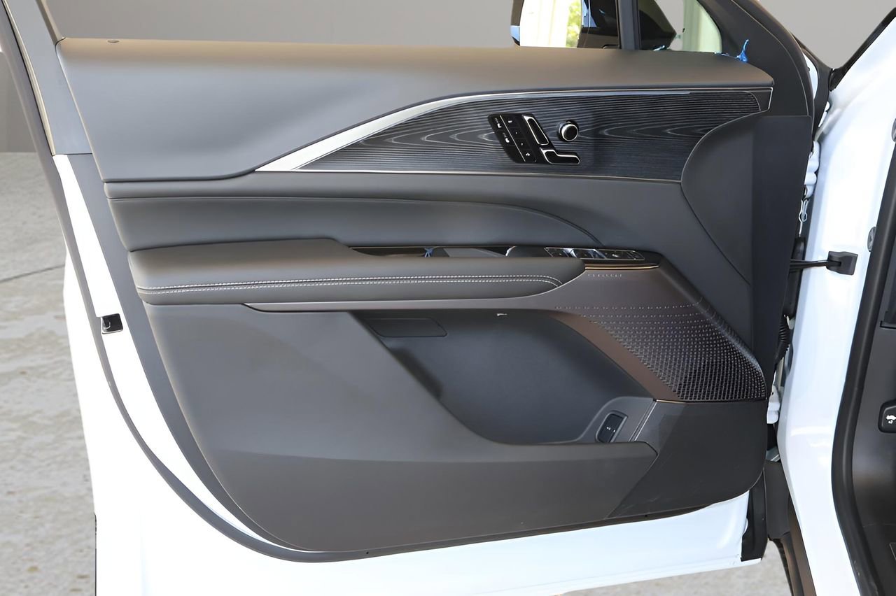 New 2026 Cadillac Lyriq Sport RWD image 10