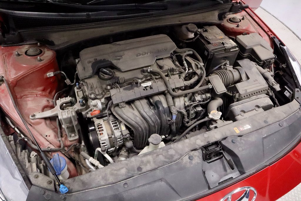 Used 2021 Hyundai Elantra SEL image 15