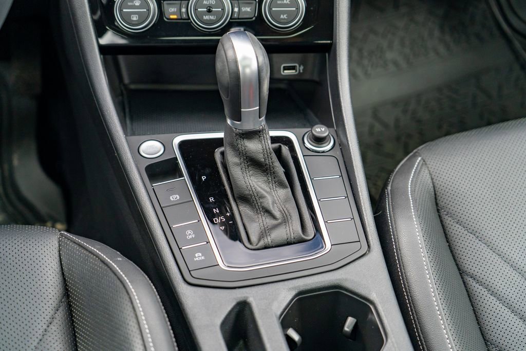 Used 2019 Volkswagen Jetta SEL Premium FWD image 22