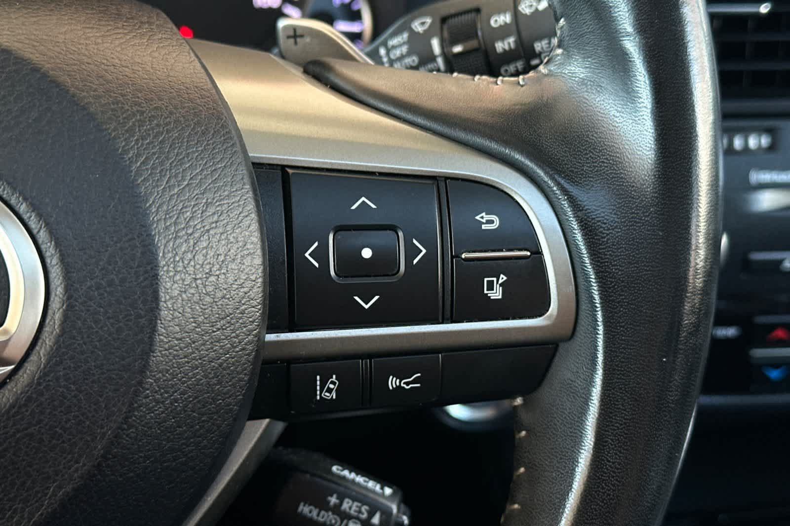Used 2020 Lexus RX 350 AWD w/ Accessory Package image 27