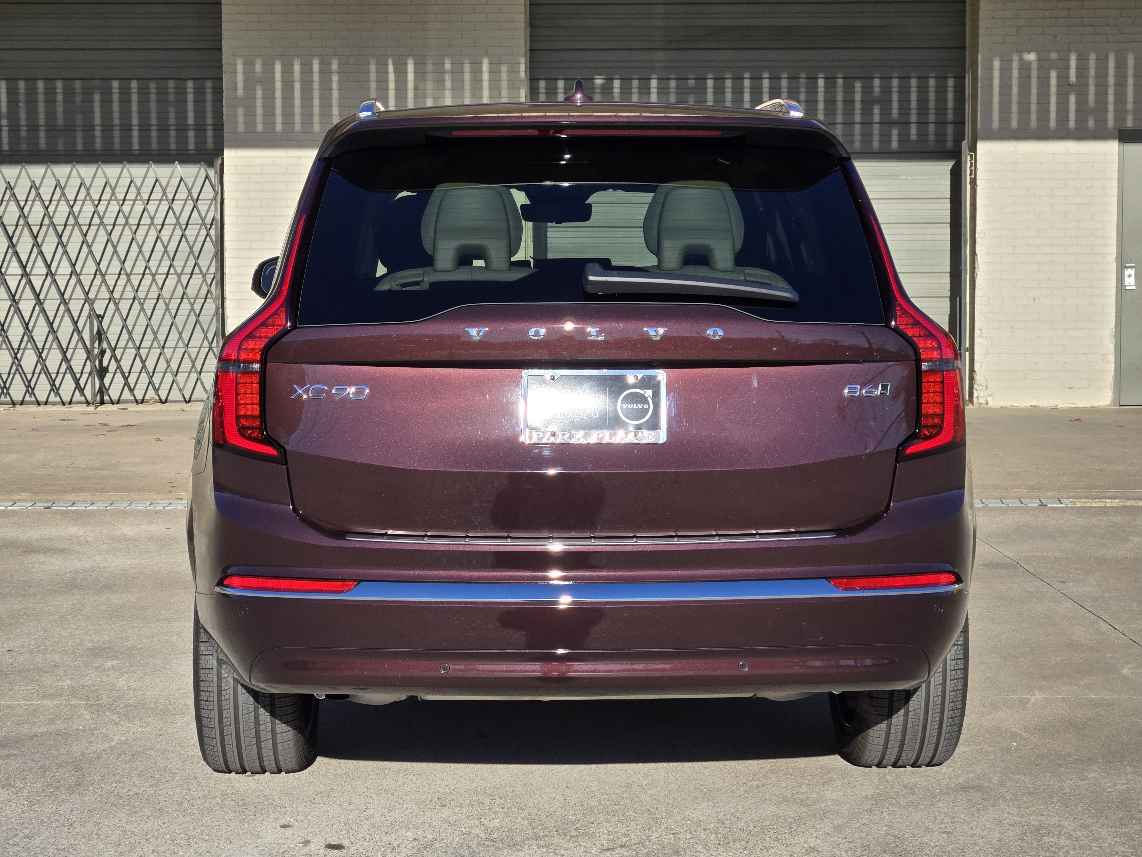 Used 2026 Volvo XC90 B6 Ultra image 8