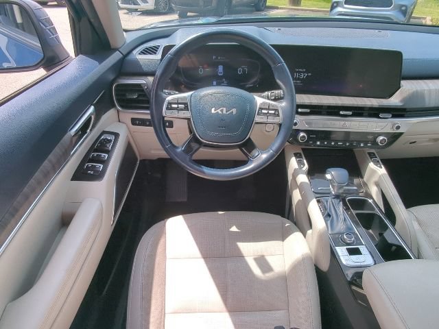 Used 2023 Kia Telluride EX w/ EX Captain's Chair Package AWD/4WD image 8